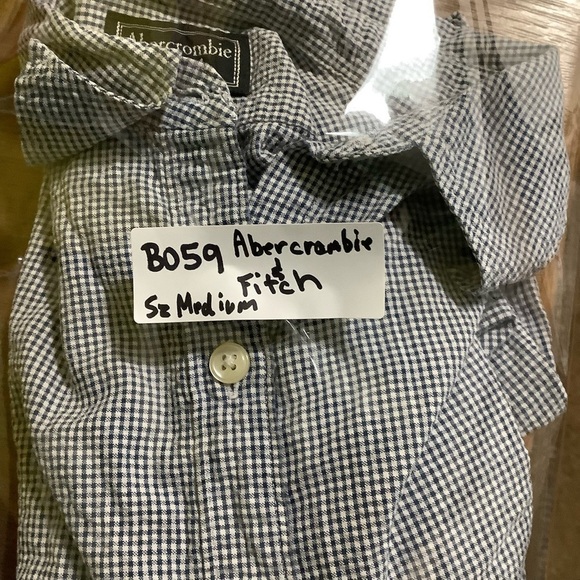 Abercrombie and Fitch Button Down Shirt Sz Medium Blue Plaid - Picture 6 of 6